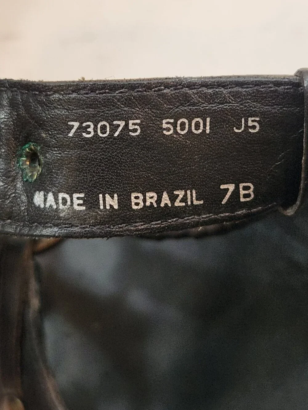 Frye Joy Black Leather Studded T-Strap Platform Sandals Made in Brazil Size 7B